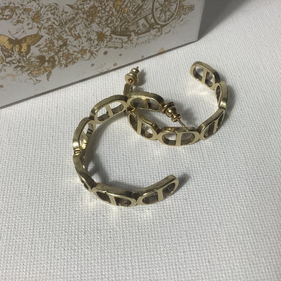 Dior Gold CD Hoop Earrings with Box - Picture 2 of 2